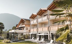 Hotel Tiefenbrunn Gardensuites&Breakfast